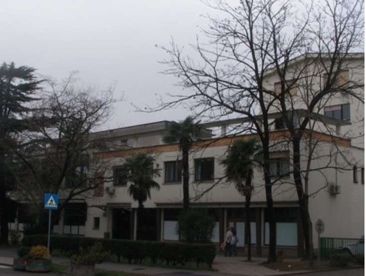 Šolski center Nova Gorica, fotografija zunanjosti šole