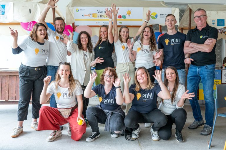 Udeleženci delavnice Poni
