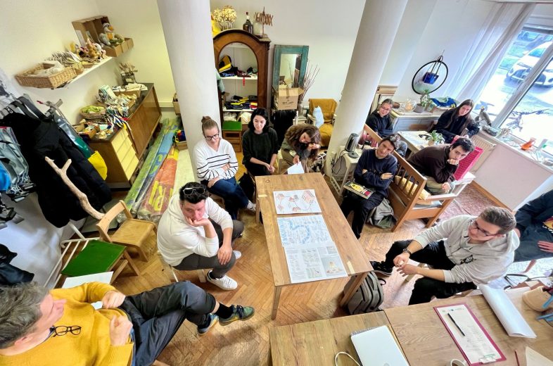 Fotografija udeležencev na delavnici Krog