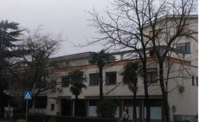 Šolski center Nova Gorica, fotografija zunanjosti šole