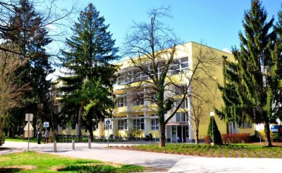 Šolski center Velenje - gimnazija, fotografija zunanjosti šole